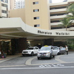 Sheraton Waikiki - 正面玄関