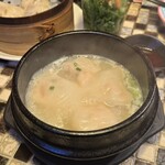 アガリコ餃子楼 皮から手打ち餃子＆オリエンタルタパス - 