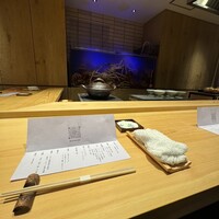 湘南沖地蟹専門店ふじ月 - 蟹水槽が満員