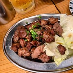 串屋横丁 - ハラミとタンモトの炭火焼き