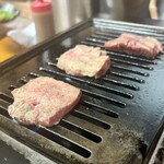 ホルモン 竜 - 