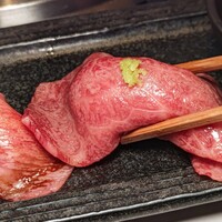 近江うし焼肉 にくTATSU 日本橋室町店 - 