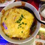 四川厨房 随苑 - 天津麺セット900円（ランチは、鶏唐揚げ３個、炒飯ほか食べ放題）