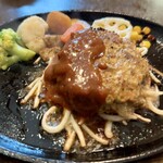 ぱぱばーぐまますいーつ - ワンチャンスープディナー(パパバーグ、特選牛あらびき、ミディアム)