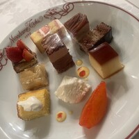 マダム・トキ - はい、全部を少しずつ持ってもらいましたー（笑）
