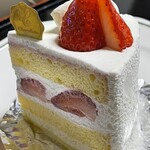 チョコレートショップ 本店 - ストロベリーショート