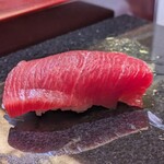 天鮨 - 本マグロ中トロ