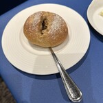 エッサンス - イチジク入りのパン