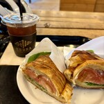 ゼブラ コーヒーアンドクロワッサン - 