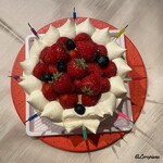 プチレストラン ブーケ・ド・フランス - 御祝にとサプライズのイチゴのケーキ