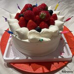 プチレストラン ブーケ・ド・フランス - 御祝にとサプライズのイチゴのケーキ