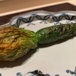 酉囃子 - ズッキーニにつくねと？(ビックリ素材)