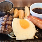 ステーキガスト - 料理写真:粗挽きハンバーグランチ(木曜日)