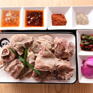 伝統と最新トレンドが融合◎ウイグル料理の魅力を満喫