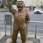 つけ麺 道 - 201408亀有駅前の両津勘吉像