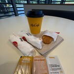 McDonald's - 『2Sausage Burrito $8.99』 『Hash Brown & Premium Roast Coffee $0.80』 『Honey Must $0』 『Honey $0』 『Creamy Chili $0.29』