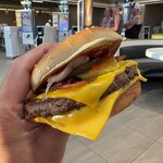 McDonald's - 『Bacon Quarter Pounder with Cheese $7.79』 『マックフライポテトM・ストロベリーシェイク$7.38』 『3Piece McCrispy Strips $4.99』 『Honey Mastard $0.10』 『Tangy BBQ $0.10』 『Sweet N Sour $0.10』