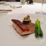 ロドラント ミノルナキジン - 6周年特別ランチコース＜志摩、熊野灘スズキと北海道産緑アスパラ＞（2014.8.4）