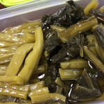 軽井沢発地市庭 - カットしてタッパーへ