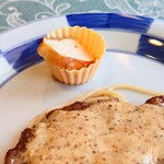 シャンティ - "バゲット"添え。