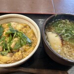 こがらや - 料理写真:ミニ親子丼ミニ蕎麦（温選択）セット
820円