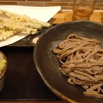 手打ちそば さくら 千歳店 - もりそばとアスパラの天ぷら