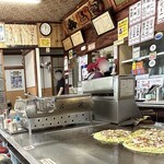 お好み食堂 伊東 - やっぱり、鉄板の前が良いですよねぇ