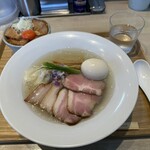 宍道湖しじみ中華蕎麦 琥珀 東京本店 - 