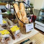 丸栄ベーカリー - 店内