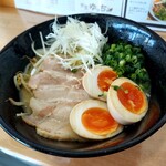 食堂ゆっち - 鶏白湯ラーメン大盛り(ねぎ たまごチャーシュー)トッピング