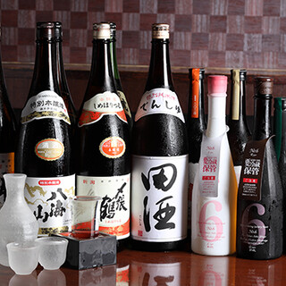 全国各地のレア銘柄を揃えた日本酒12種とおすすめ3種