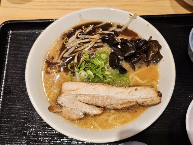 信州濃厚味噌ラーメン しろがね 五所川原エルム店｜青森県五所川原市のラーメン店