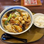 三宝亭 - 料理写真:右横はランチサービスの半ライス