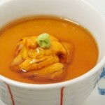 築地すし - ウニ入り茶碗蒸し贅沢な逸品です