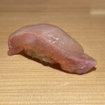 鮨 草平 - 金目鯛　昆布〆