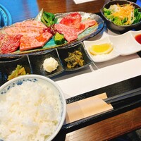 焼肉 炉辺 - 