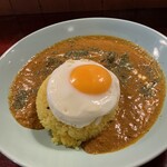 カームスペース - バターチキンカレー・めだまやき