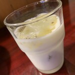 カームスペース - キウイのラッシー