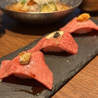 和牛焼肉やくにく 徹 - 肉寿司