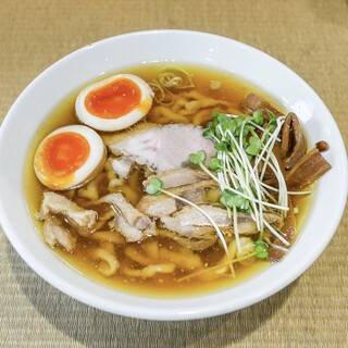 手打 親鶏中華そば 綾川 - 料理写真: