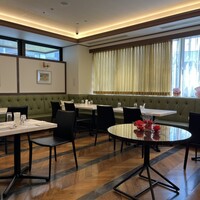 R1 TOKYO Bar&Restaurant - 