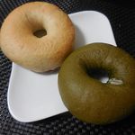 はなとね - ベーグル（あんこ 150円、抹茶とチョコ 170円）