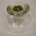 シック プッテートル - 南仏ラングドック産の三日月形のグリーン・オリーブ
      