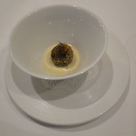 シック プッテートル - ブーダン・ノワールのクロケット、ラクレット・チーズのソースとデュバーヴのジャムで2