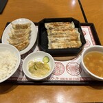 紅虎餃子房 - 料理写真: