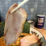 ラーメン 野良裏家 - チャーシュー２