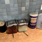 ラーメン 野良裏家 - 卓上味変調味料