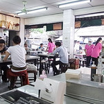 Raan Kaithong Pratunam - 店内。。17:20頃訪問。