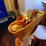 クレープ えんどう - ずんだバターにクリームチーズトッピング