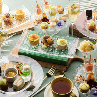 メロン尽くしのアフタヌーンティーセットで優雅なひとときを